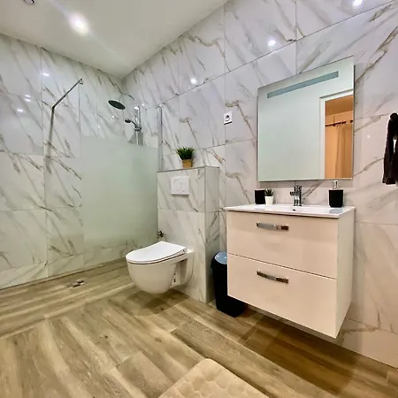 Comfort Chu Lille Guest house 3*