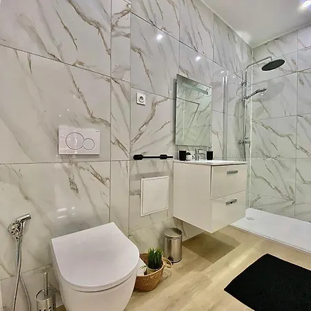 Comfort Chu Lille Guest house Loos